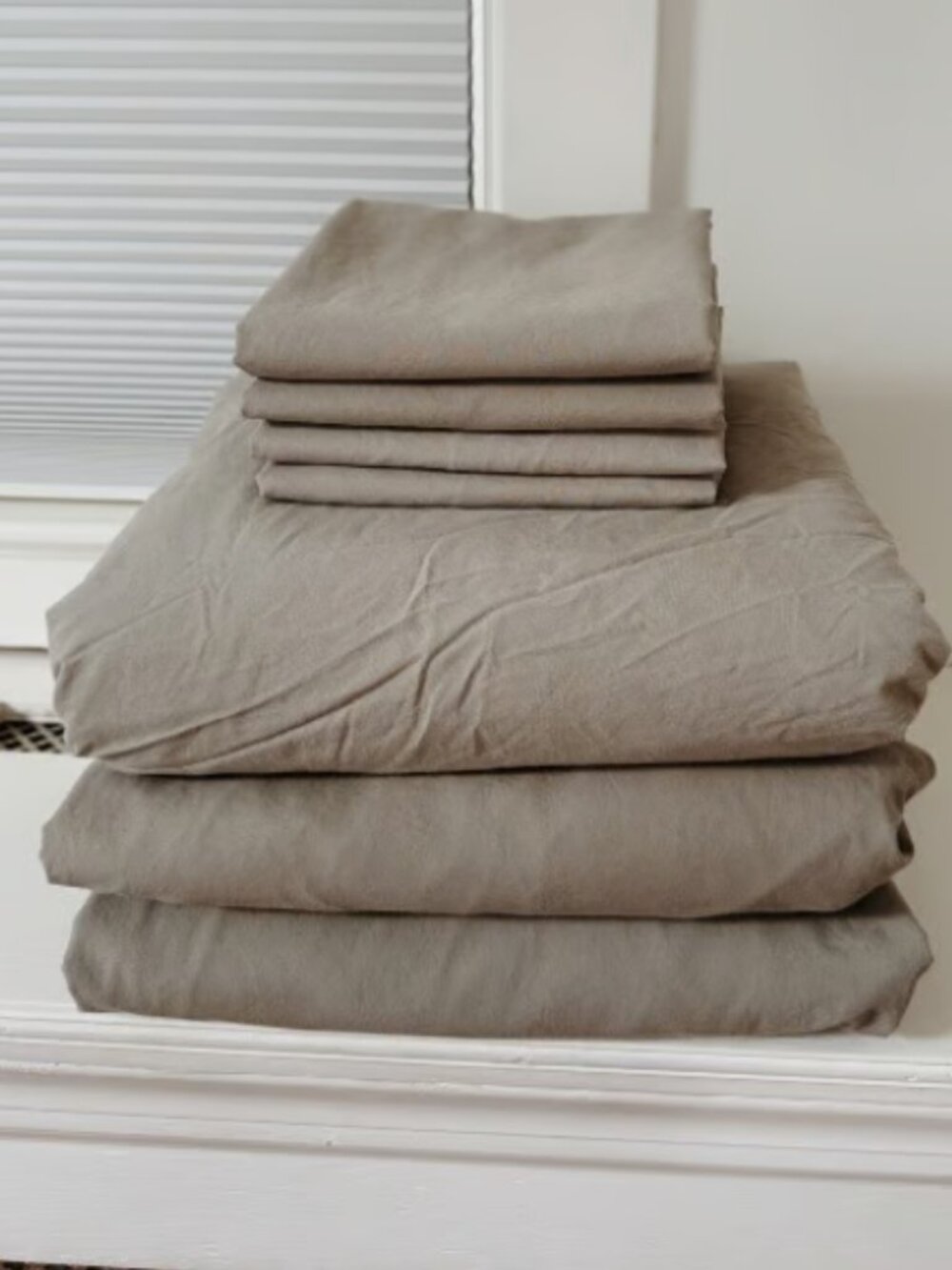 Parachute QUEEN MOSS Percale Sheet Set + Duvet Cover. Seven-Piece. FLAW